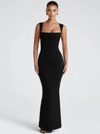 Maxikleid mit quadratischem Ausschnitt, figurbetont, skulpturales Abendkleid